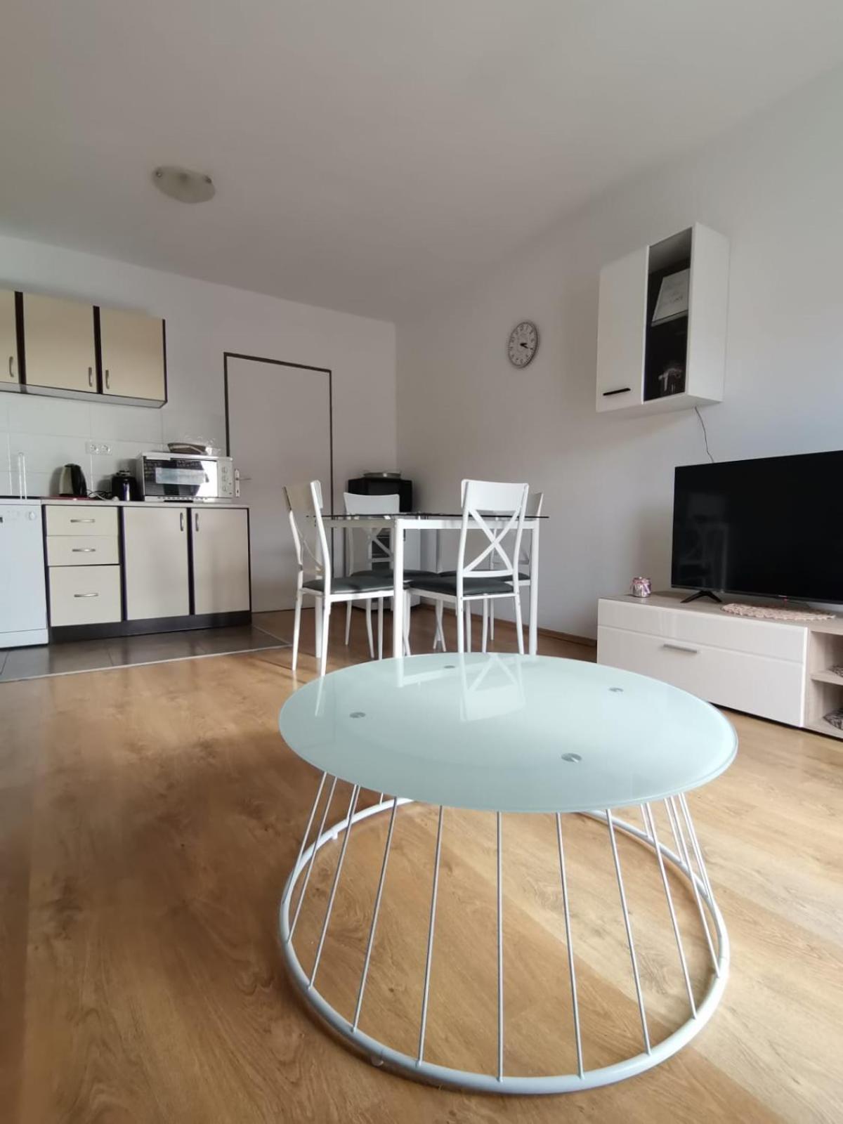 Franc Apartment